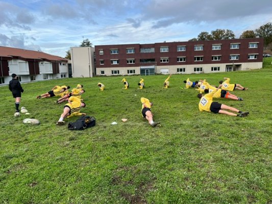 Match amical en région Auvergne: terre de rugby !