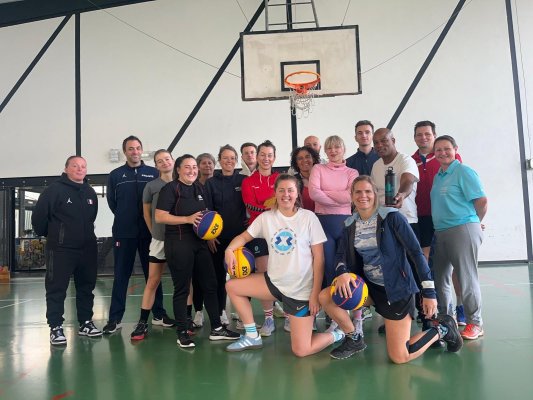 PNF2025 - Développer l'intégration des CPS en EPS en s'appuyant sur des activités innovantes (hand à 4, basket 3X3)